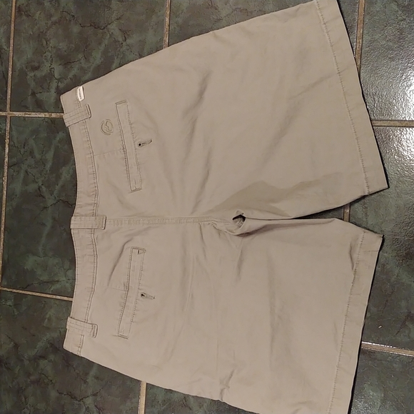 Magellan short's 33waist - Picture 2 of 5